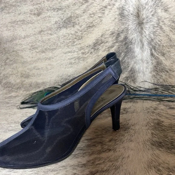 Yves Saint Laurent Womens Vintage Shoes Blue Mesh Slingback Heels Size 6